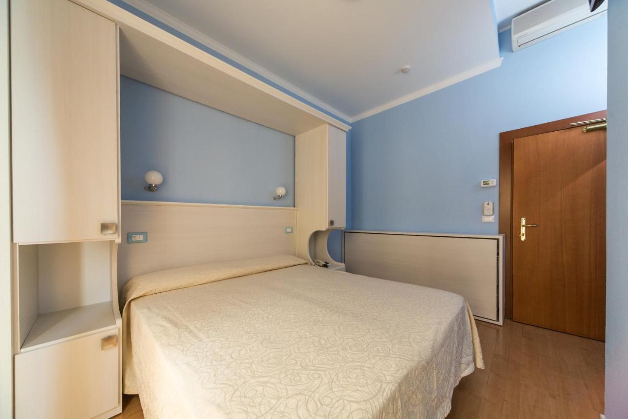 Hotel Trieste Cesenatico Room photo